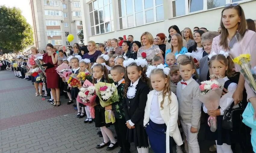 23 школа линейка