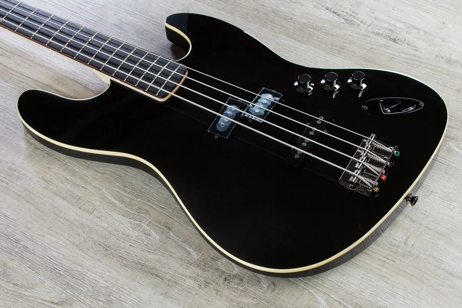 Fender black. Fender jazz aerodyne bass black. бас-гитара fender aerodyne jazz bass. fender jazz bass черный. fender jazz bass black.