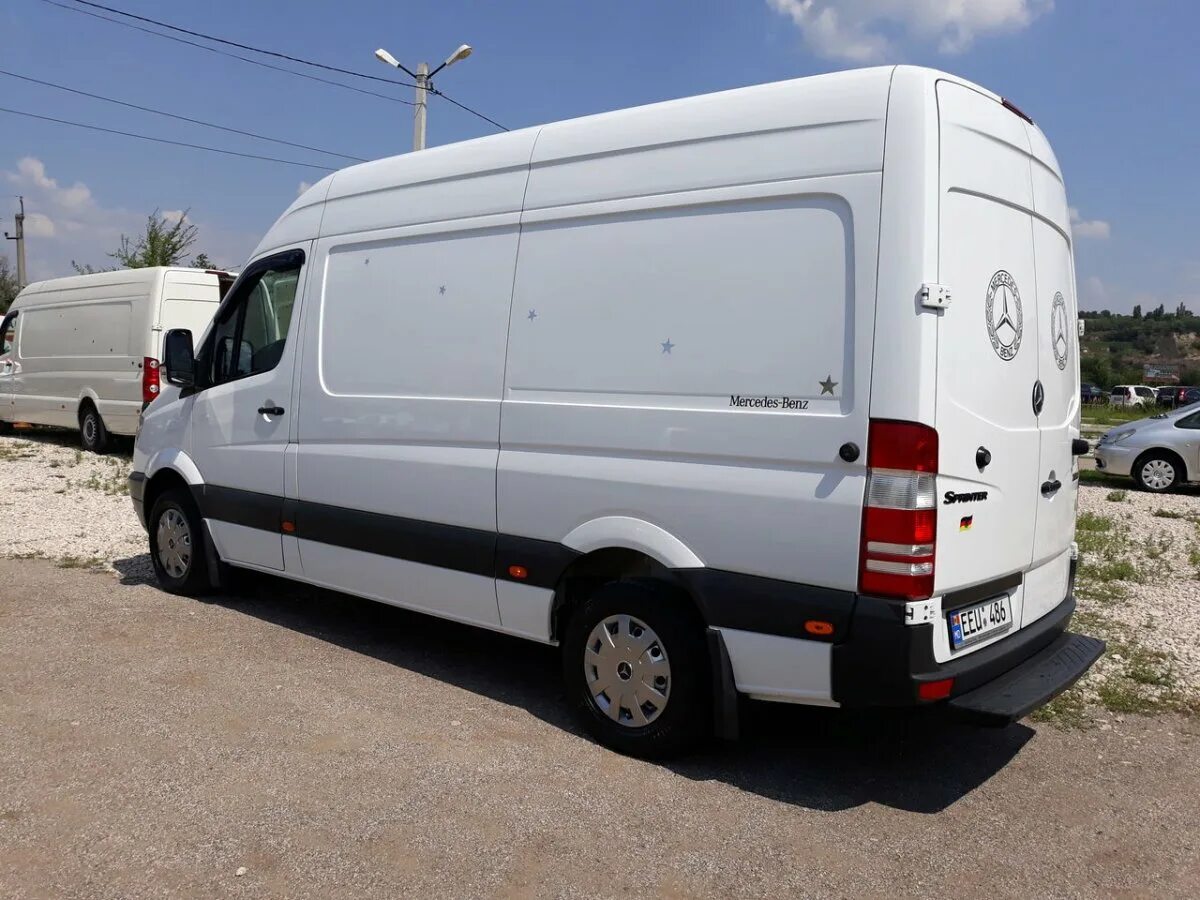 Мерседес спринтер белый. Mercedes-benz sprinter 2016. Мерседес спринтер 3 тонны. Мерседес бенц спринтер 3. Грузовая машина спринтер.