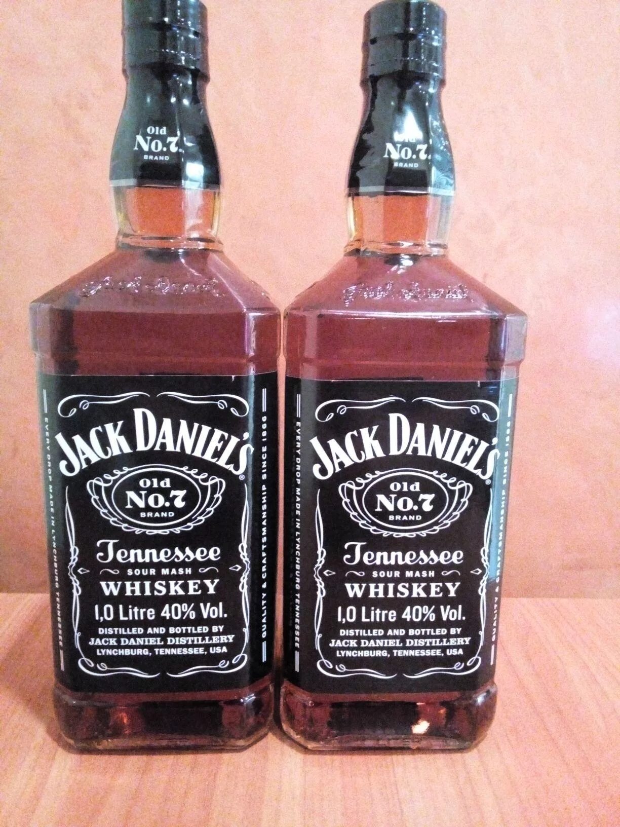 Как отличить джек. Виски Джек Дэниэлс оригинал. Джек Дэниэлс 0.5 оригинал. Оригинал Джек Дэниэлс 0.7. Джек Дэниэлс 0.1.