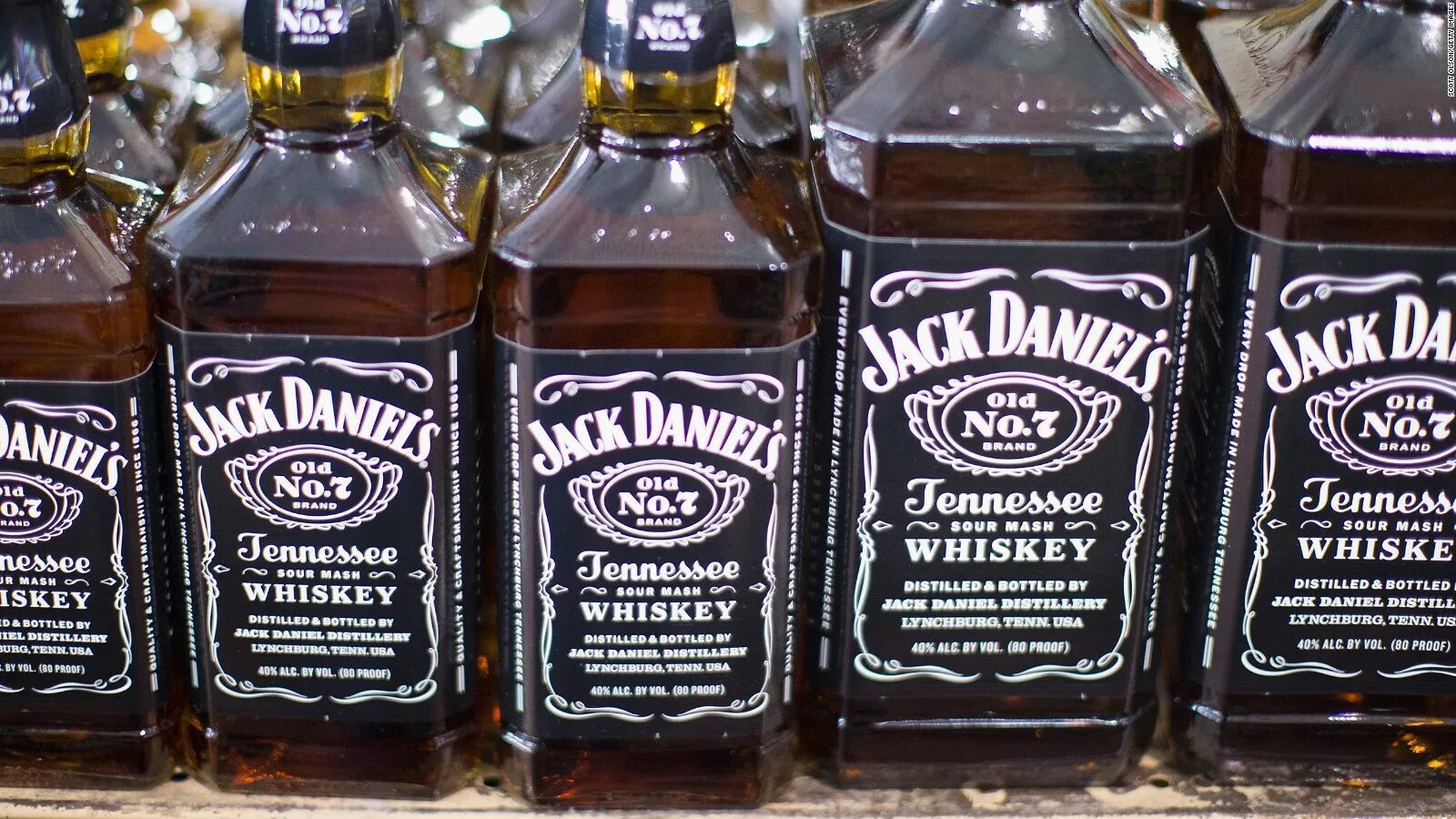 Как отличить джек. Виски Джек Дэниэлс. Виски Джек Дэниэлс оригинал. Джек Дэниэлс Теннесси. Джек Дэниэлс паль.