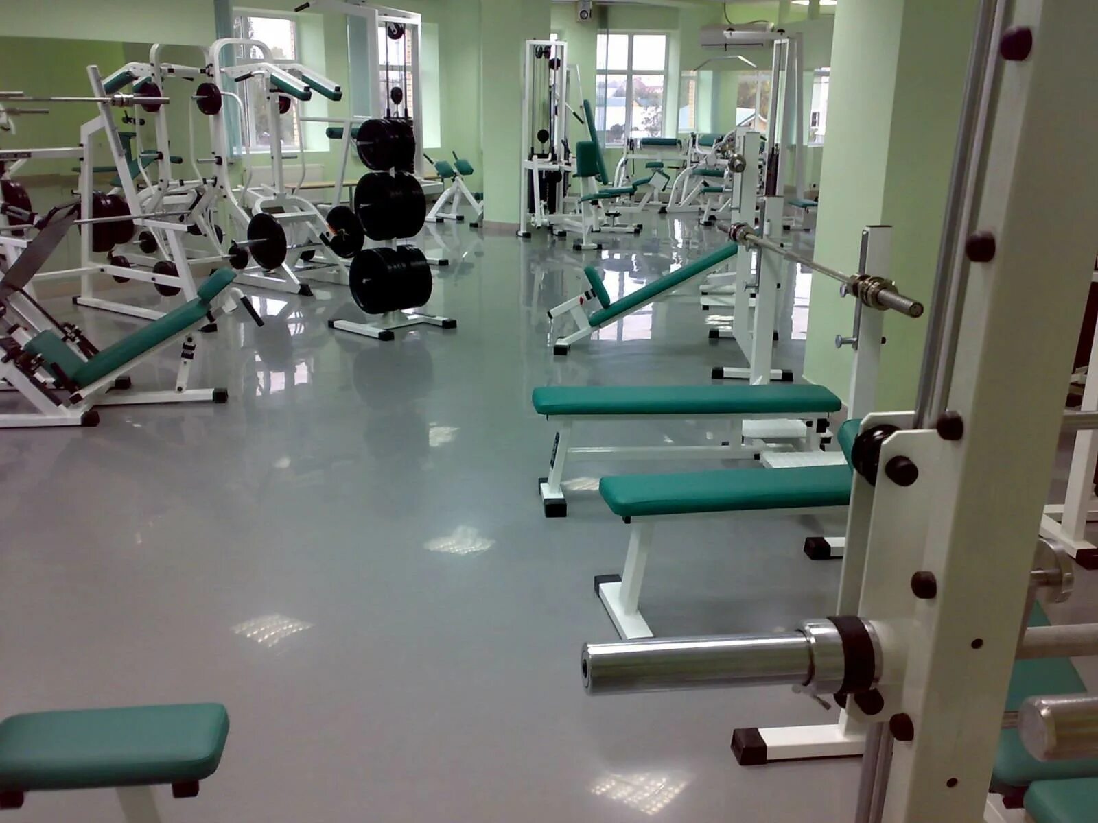 Вязьма полы. Магазин наполеон вязьма. Вязьма московская область. Прозрачный пол в тц в москве. Вязьма город вязьма смоленская область.