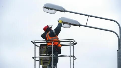 Установка светильника наружного освещения