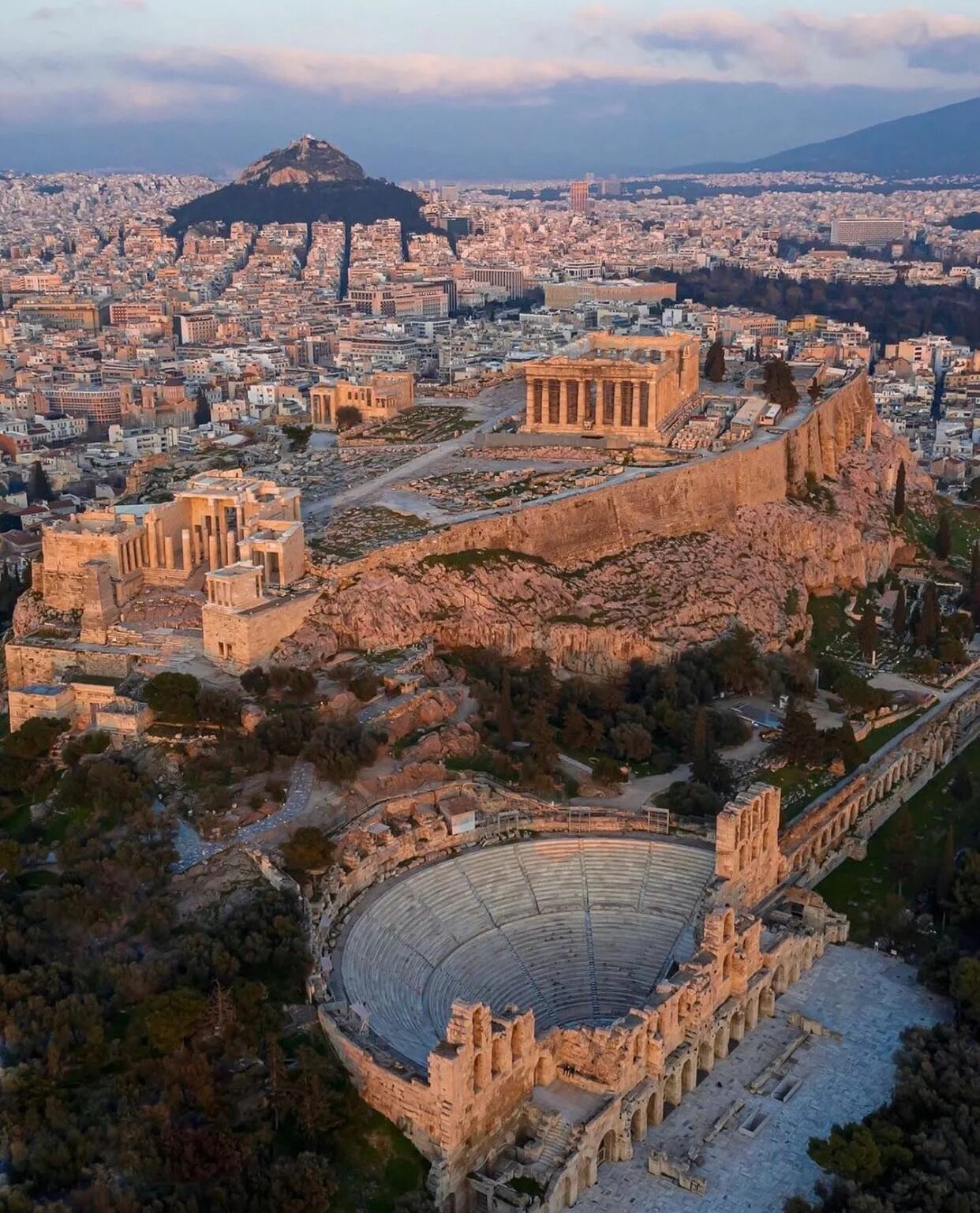 Древняя афина город. Парфенон Афины Греция. Акрополь в Афинах. Акрополь в городе Афины. Афины Акрополь Парфенон.