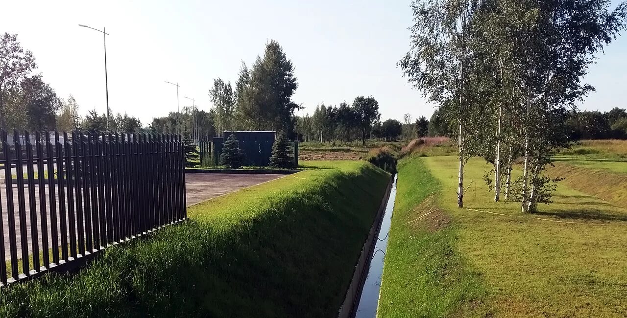 Петергофские дачи. Сергиевка дворец лейхтенбергских. Петергофские дачи поселок. Дача у петергофа коттеджный поселок. Петергофские дачи.