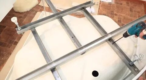 Установка акриловой ванны стене