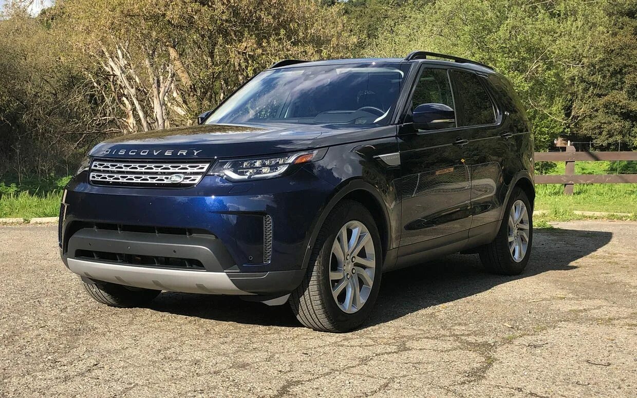 Ленд ровер дискавери спорт 2019. Discovery blue. Темно синий land rover discovery 4. Discovery blue. Discovery blue.