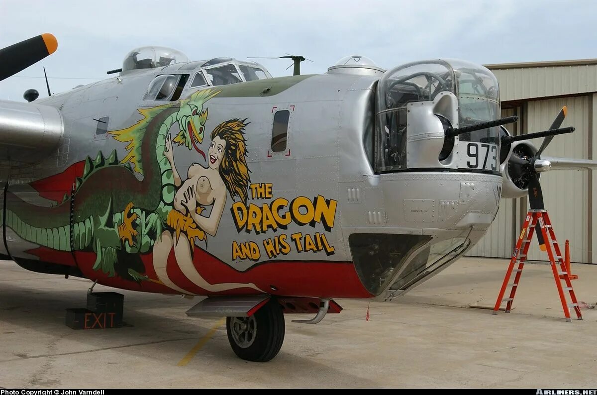 Б 24 отзывы. B-24 Liberator. Consolidated b-24 Liberator. Liberator Bomber. Nose Art СССР Афганистан.