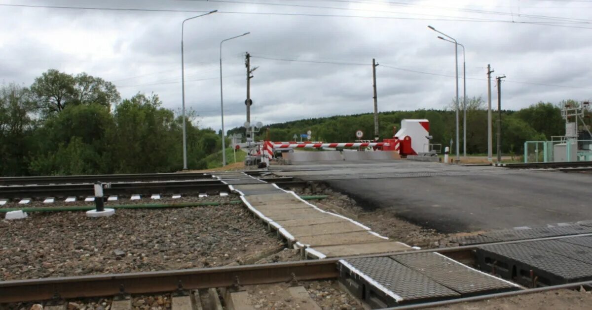 Смоленск переехали. Станция Кардымово. Станция Кардымово Смоленская область. Сафоновский переезд. Смоленск ЖД переезд.