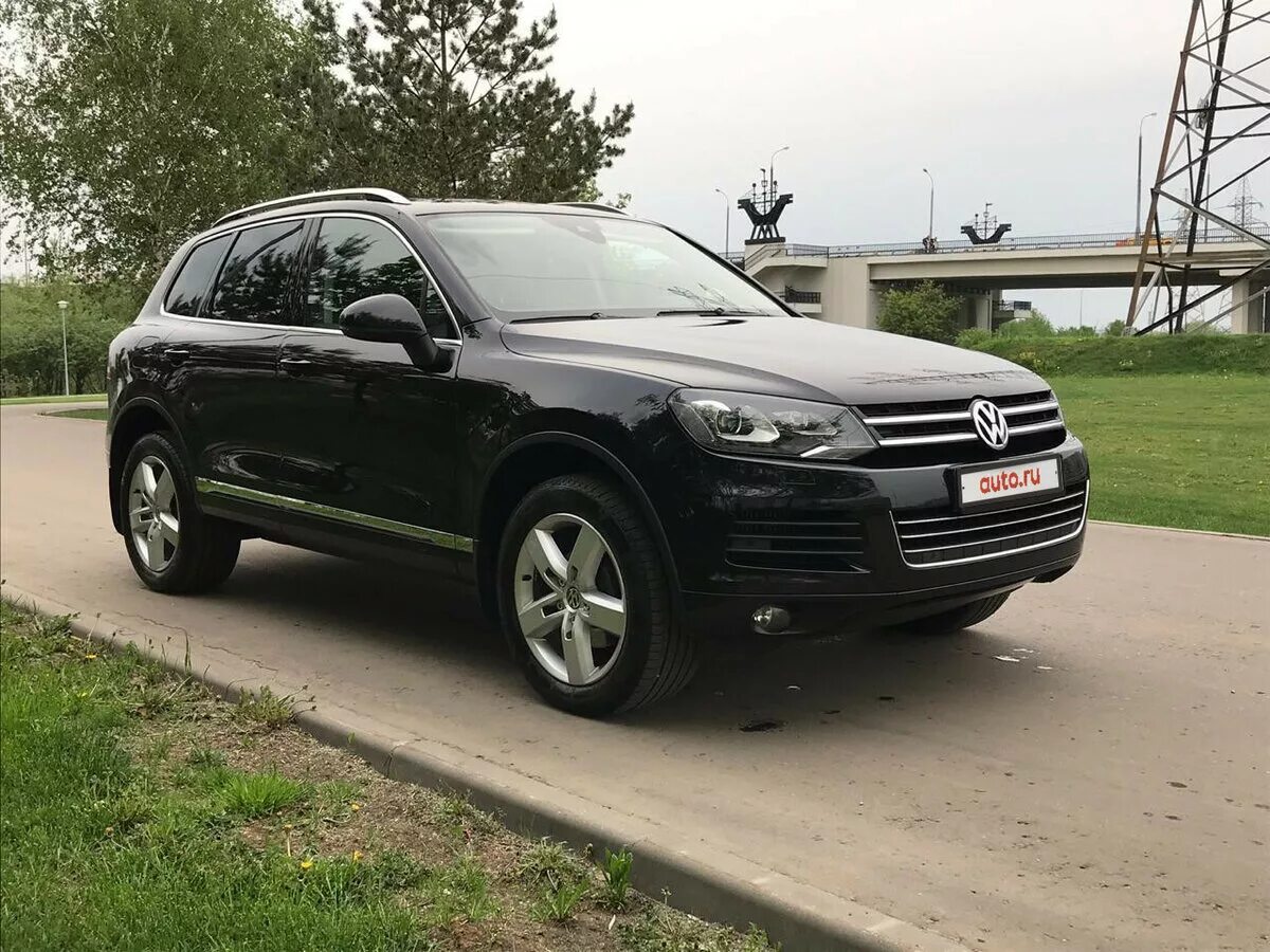 Volkswagen touareg 2014. Volkswagen Touareg 2014 черный. VW Touareg 2014 чёрный. Фольксваген Туарег 2 черный. Volkswagen Touareg 2014 темный.