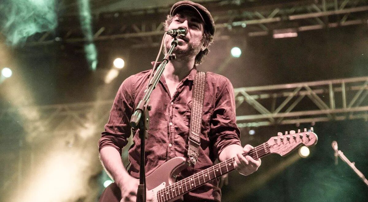 Mor ve otesi wallpaper. Mor ve. Группа mor ve ötesi. Mor ve otesi wallpaper. Duman турецкая группа.