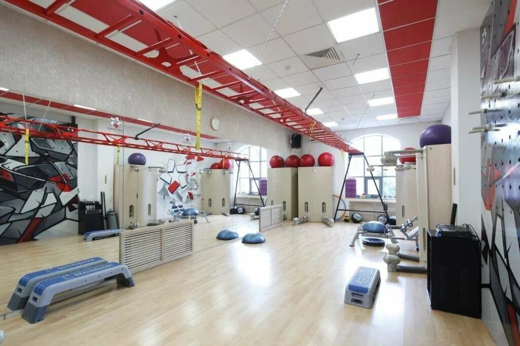 Спортзал в звездном новый уренгой. Крокус фитнес москва рига. Спортив свиблово. Фитнес новая улица. Сущёвский вал 56 спортивный комплекс новая лига.