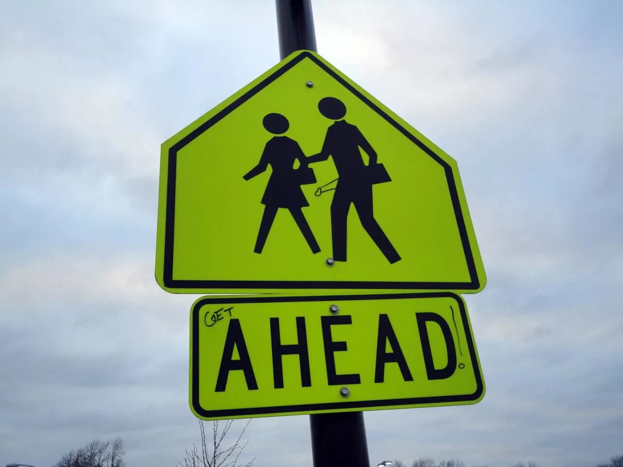 Go ahead me go. Ahead. step ahead знак. go ahead знак. rastafarians ahead дорожный знак.