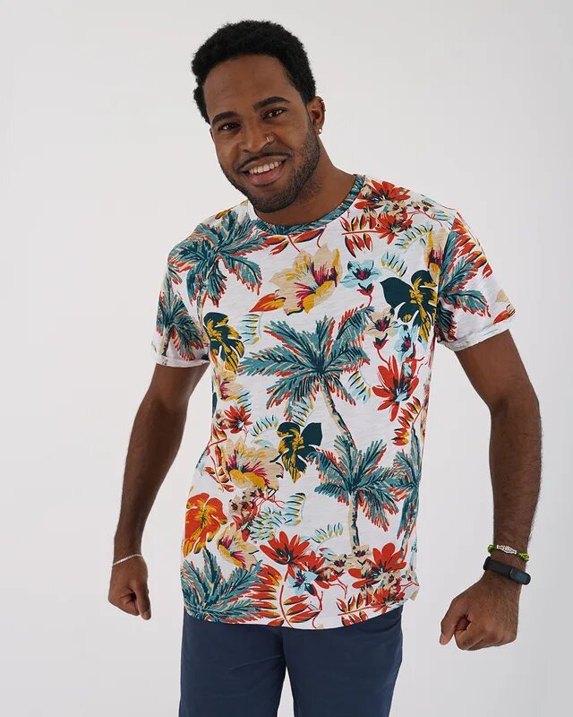 Qwentiny одежда. Qwentiny одежда. Qwentiny studio рубашка. Qwentiny одежда. Qwentiny одежда.