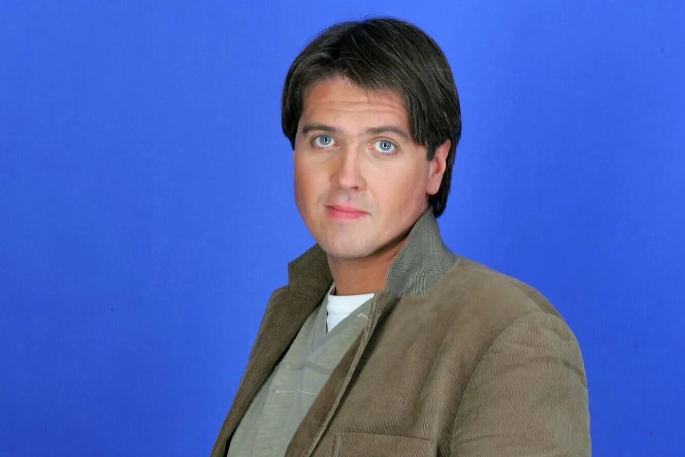 Денисом матросовым. Денисом матросовым. Матросов актер фото. Денисом матросовым. Денисом матросовым.