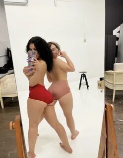 We are doing videochats dm me if you’re interested 🤪 Scrolller 