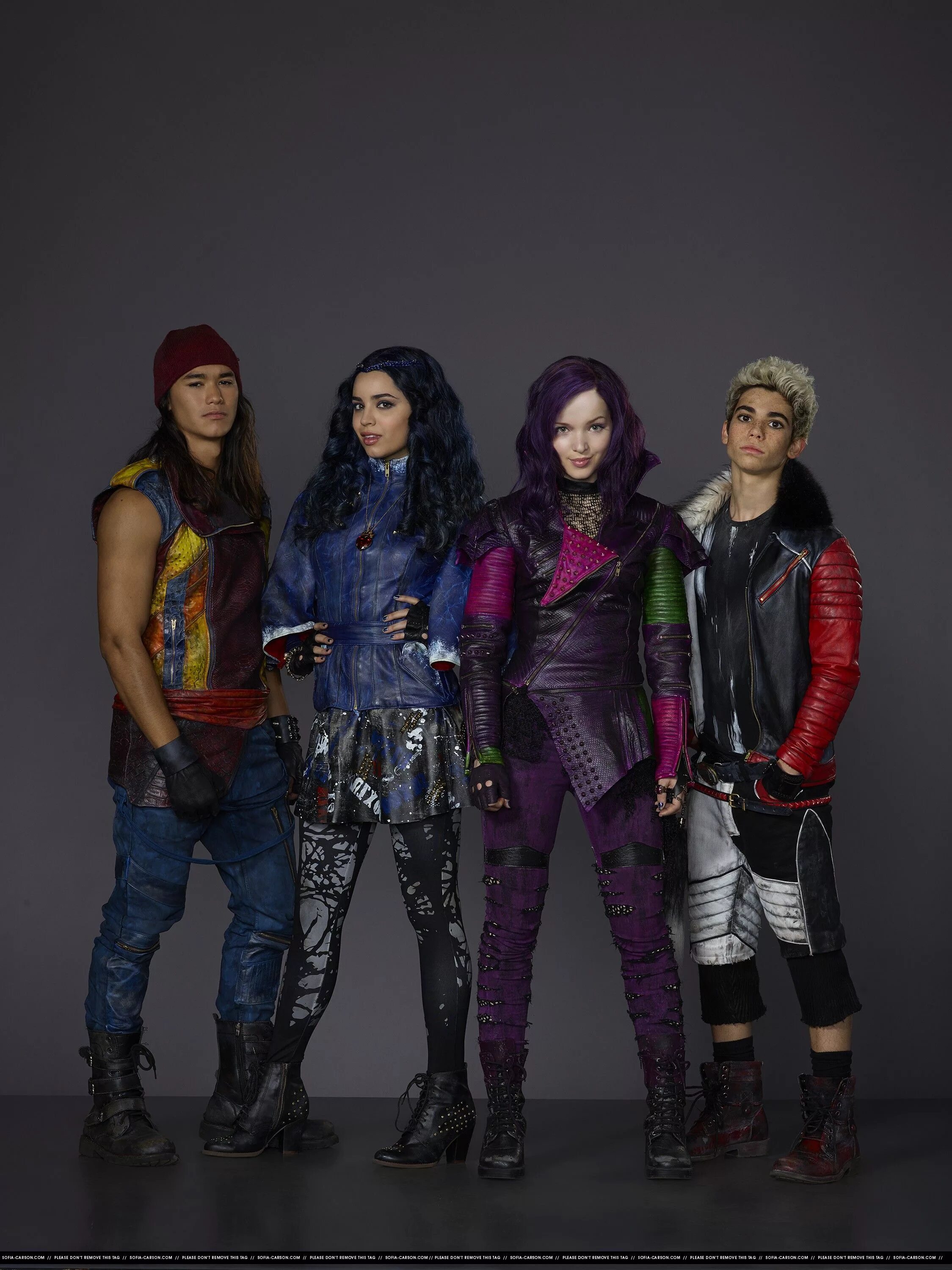 Наследники 1 выпуск. Наследники (descendants) 2015. Наследники 2015 Дисней. Наследники Дисней 4. Наследники Дисней 1.