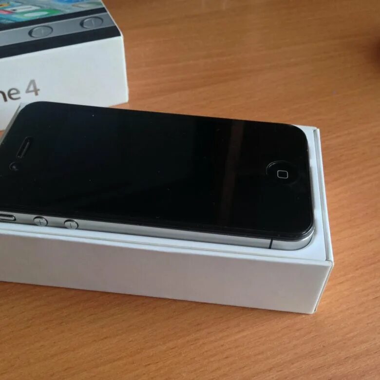 Авито барнаул телефоны. Iphone 4 черный. Iphone 4s черный. Apple iphone 4s Black. Iphone 4s (2011).