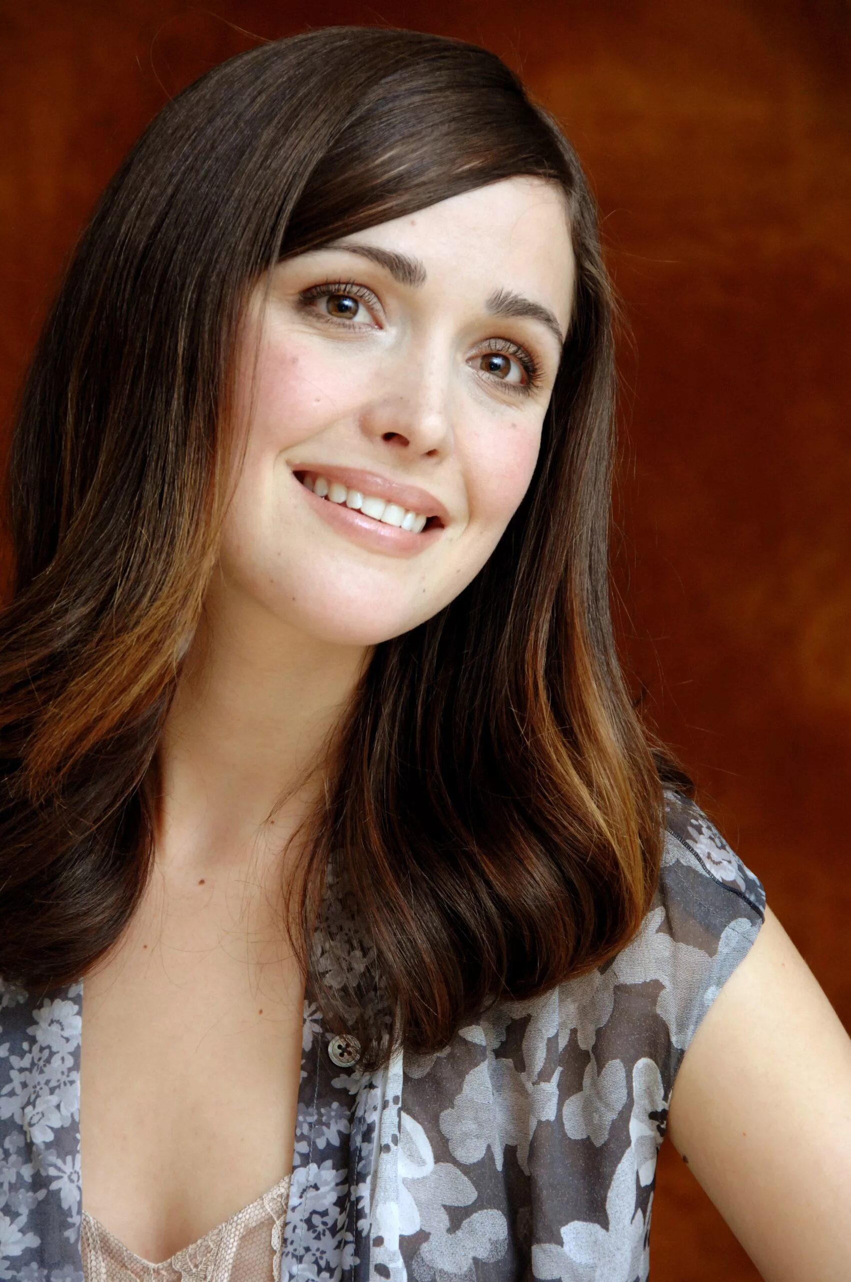 Роуз бирн молодая. Роуз бирн rose byrne. Роуз бирн. Актриса роуз бирн фото. Rose актриса.