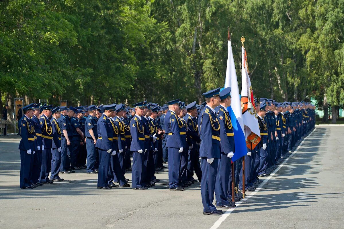 Челябинск летное училище штурманов. Челябинское училище. Челябинске высшее военное авиационное училище штурманов. Челябинское училище штурманов. Челябинск военное училище штурманов.