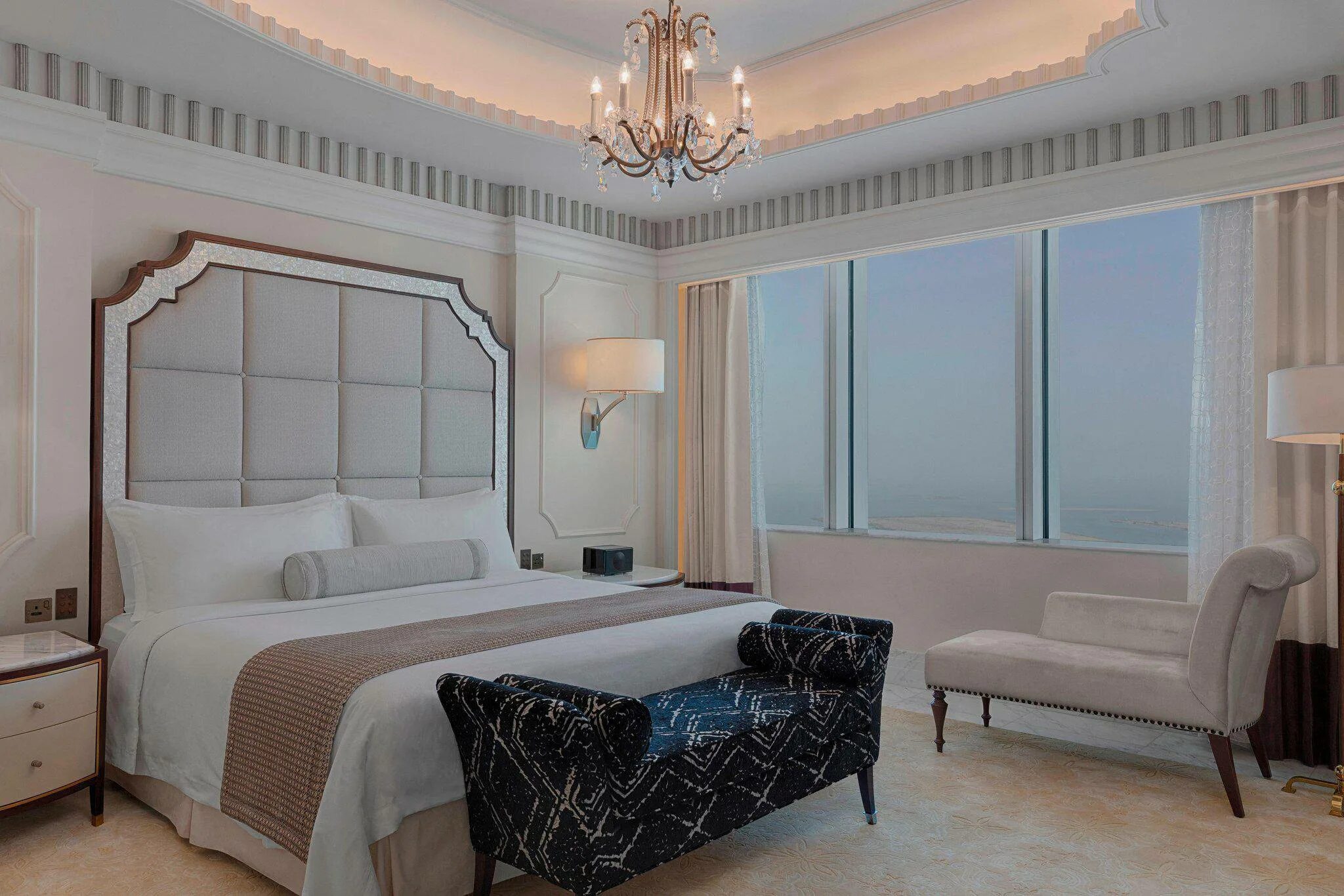 St regis abu dhabi 5. Отель St. Regis Abu Dhabi. St Regis Abu Dhabi Corniche. The St. Regis Abu Dhabi 5* балконов нет. St Regis Abu Dhabi Corniche Room Plans.