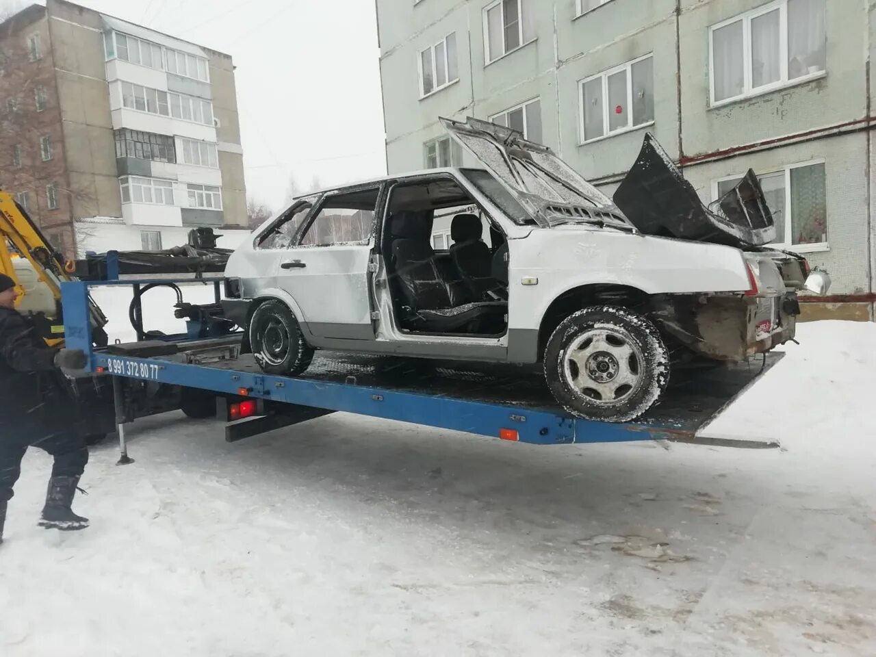 Юргинского пожарно спасательного 23 февраля. Трасса юрга кемерово. Кемерово сломали скамейки. Инцидент в юрге. В парке аркадия загорелось.