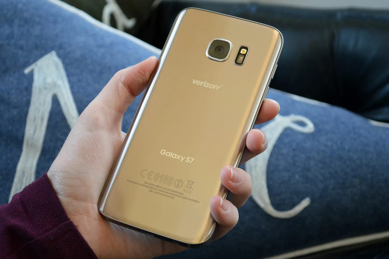 Самсунг галакси s9 золотой. Galaxy s9 Gold. S7 Gold. Samsung galaxy 7 pro