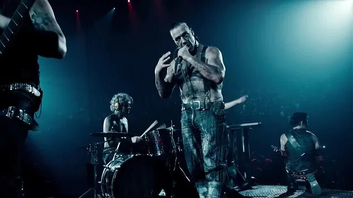 Rammstein 2012 Live. Till Lindemann. Тилль Линдеманн 2012. Тилль Линдеманн Париж. Слушать клипы рок