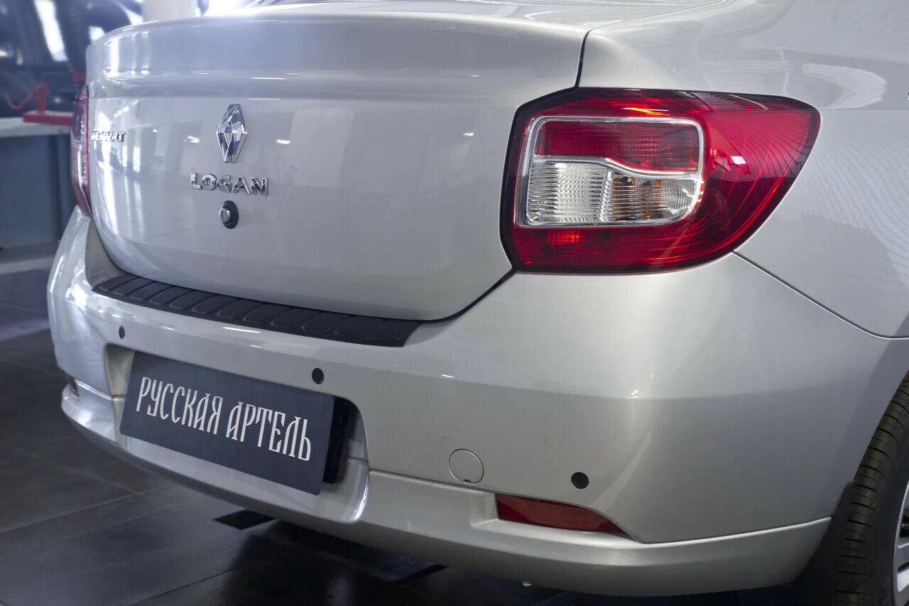 Бампер логан 2 задний новый. Накладка на бампер рено логан 2. задний бампер рено логан 2013. накладка на задний бампер renault logan 2. накладка на задний бампер рено логан 2.