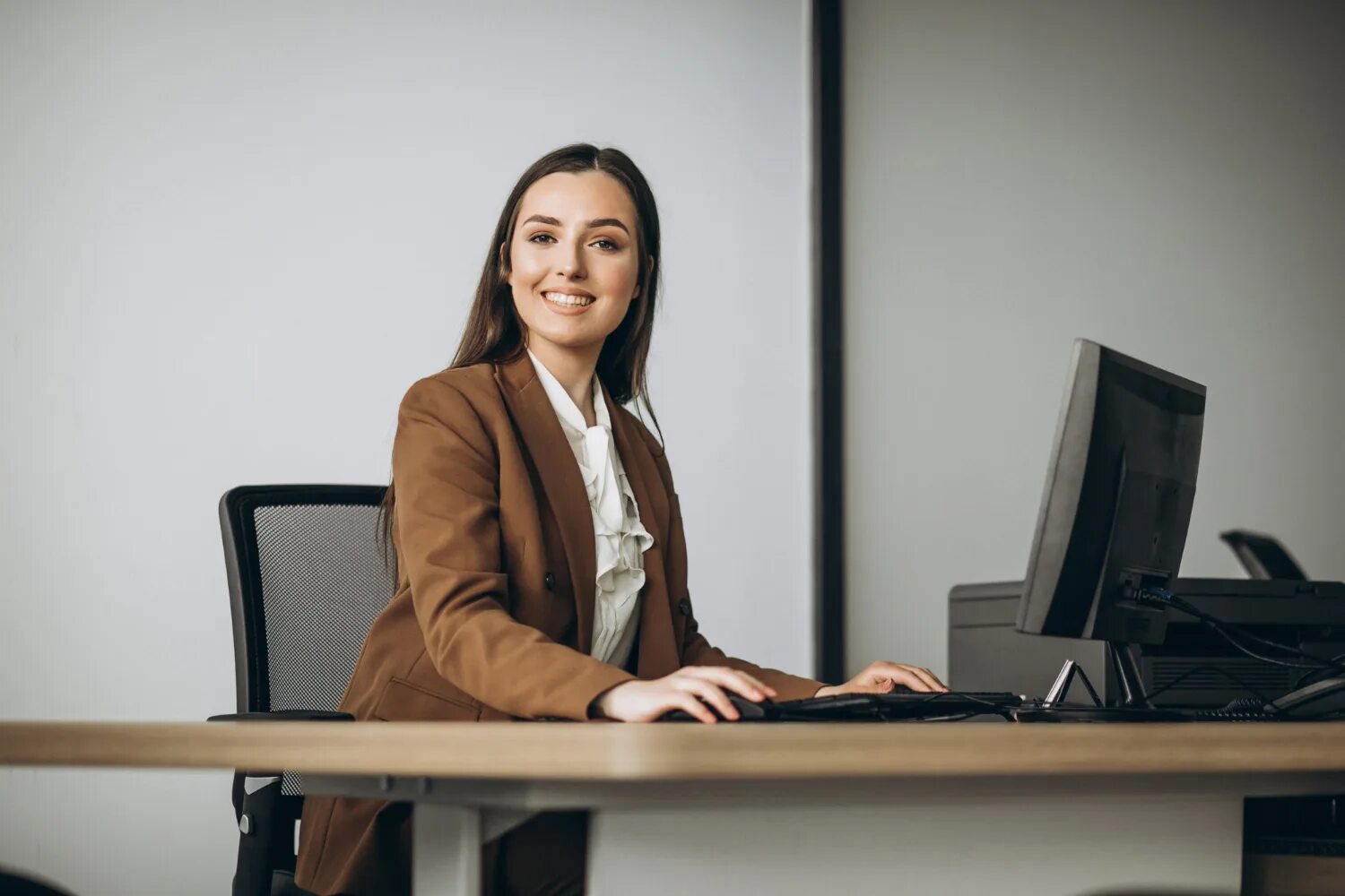 Кэролайн гудолл в молодости. Assistant 179. Тележка инструментальная трм-01. Hazet assistant бу. Помощник маркетолога.