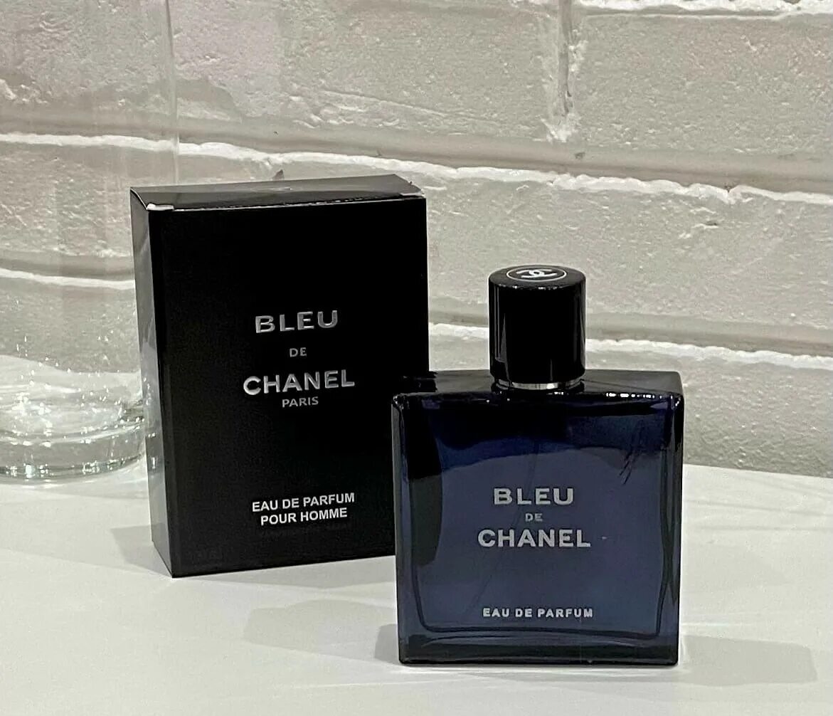 Шанель мужской отзывы. Chanel bleu de Chanel парфюмерная вода 100 мл. Blue Chanel в летуаль мужские духи. Блю де Шанель мужские цена в летуаль 100 мл. Шанель Блю мужские летуаль.