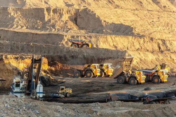 белаз-78241. горная техника и технология. горные машины. Weichai самосвал карьерный. горная техника и технология.