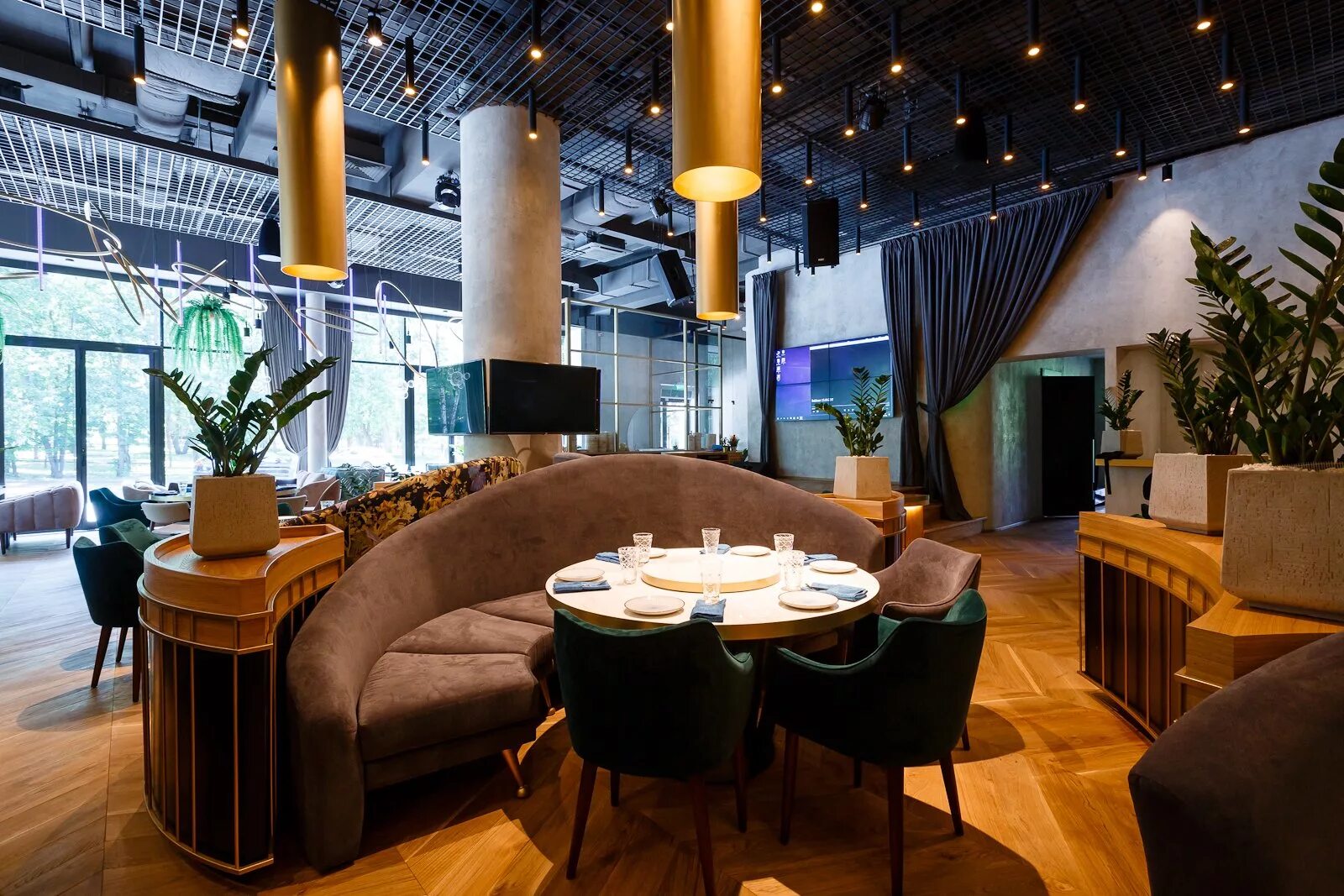 Бурбон кафе воронеж. Сайты кафе казань. Национальный комплекс туган авылым казань. Сайты кафе казань. Кафе на вахитова казань.