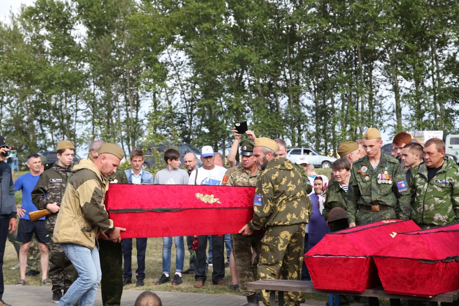 Перезахоронение останков. Солдатское Липецкая область. Солдатское Тербунский район.