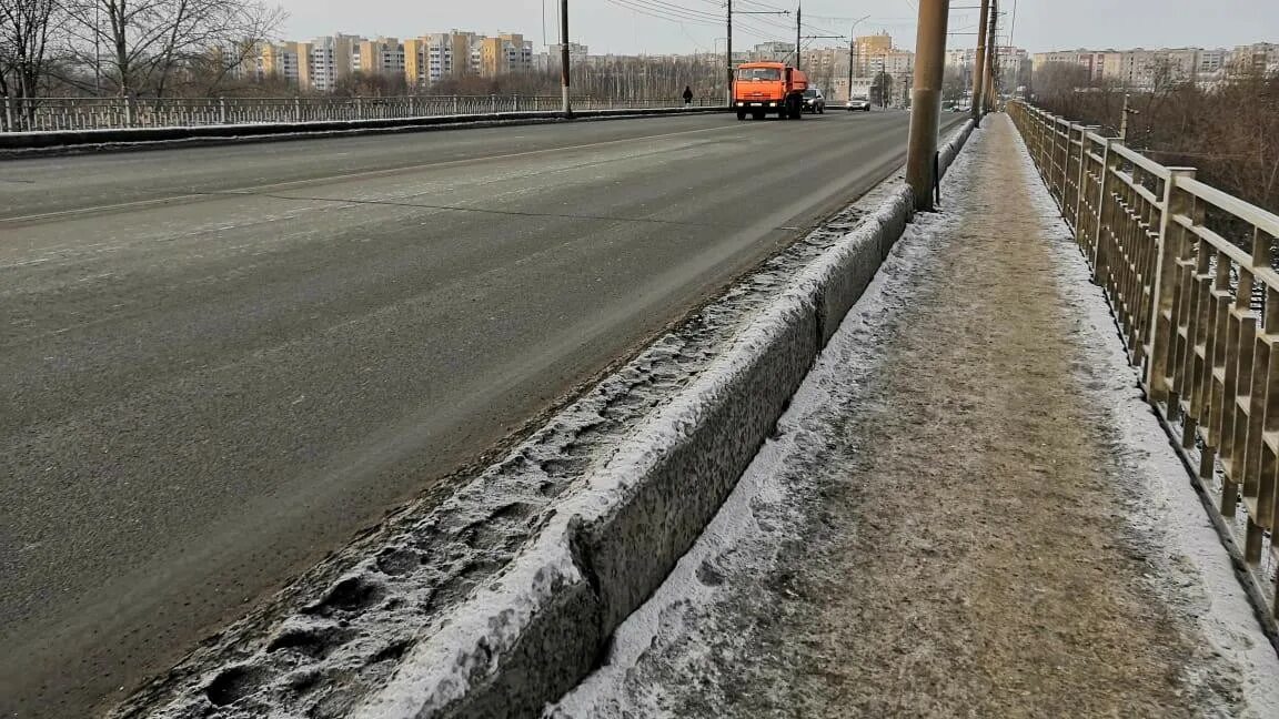 Трещины на Мостах и путепроводах. Трещины виадук.