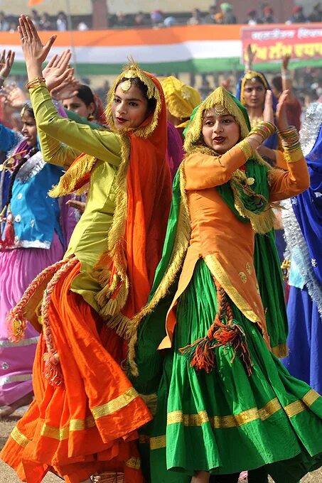 Фестиваль день индии википедия. Индия праздник. Праздник день индии. Праздник день индии. Фестивали в индии.