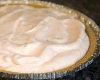 Cream pie