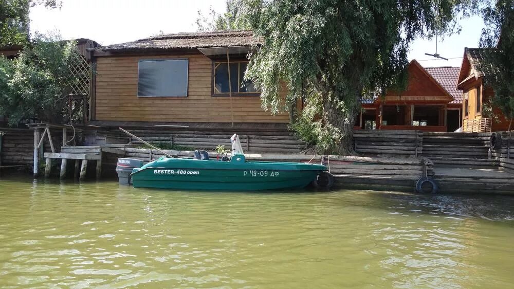 Бороздиновская база Астрахань. Астраханская лодка будара. Усадьба Бороздиновская. Станья база Астрахань.