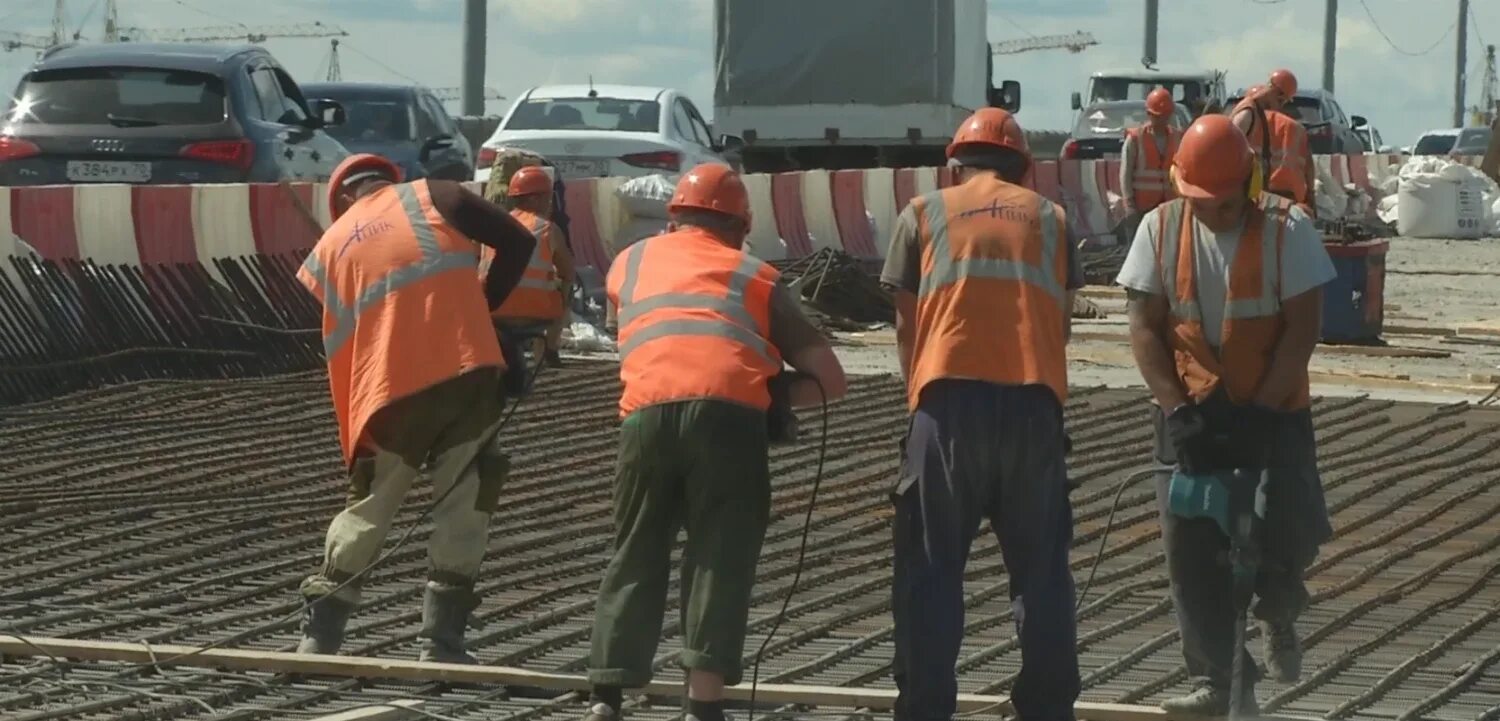 Закрытие дороги. Коммунальный мост. Коммунальный мост Томск. Бийский коммунальный мост. С какого числа закрывают дороги для большегрузов