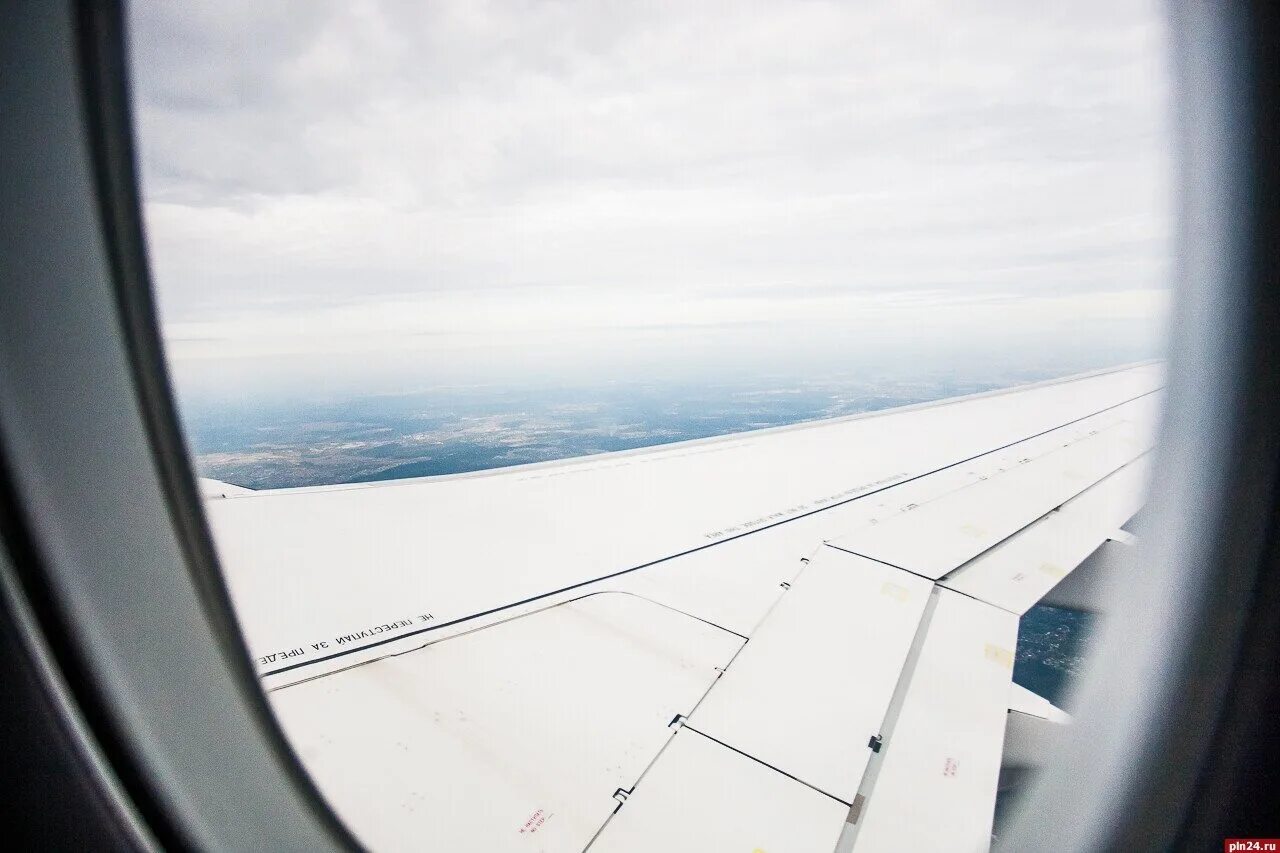 Moscow plane. Псков Минеральные воды самолет. Вид из самолета Эстетика. Псков Сочи самолет. Вылет самолета.