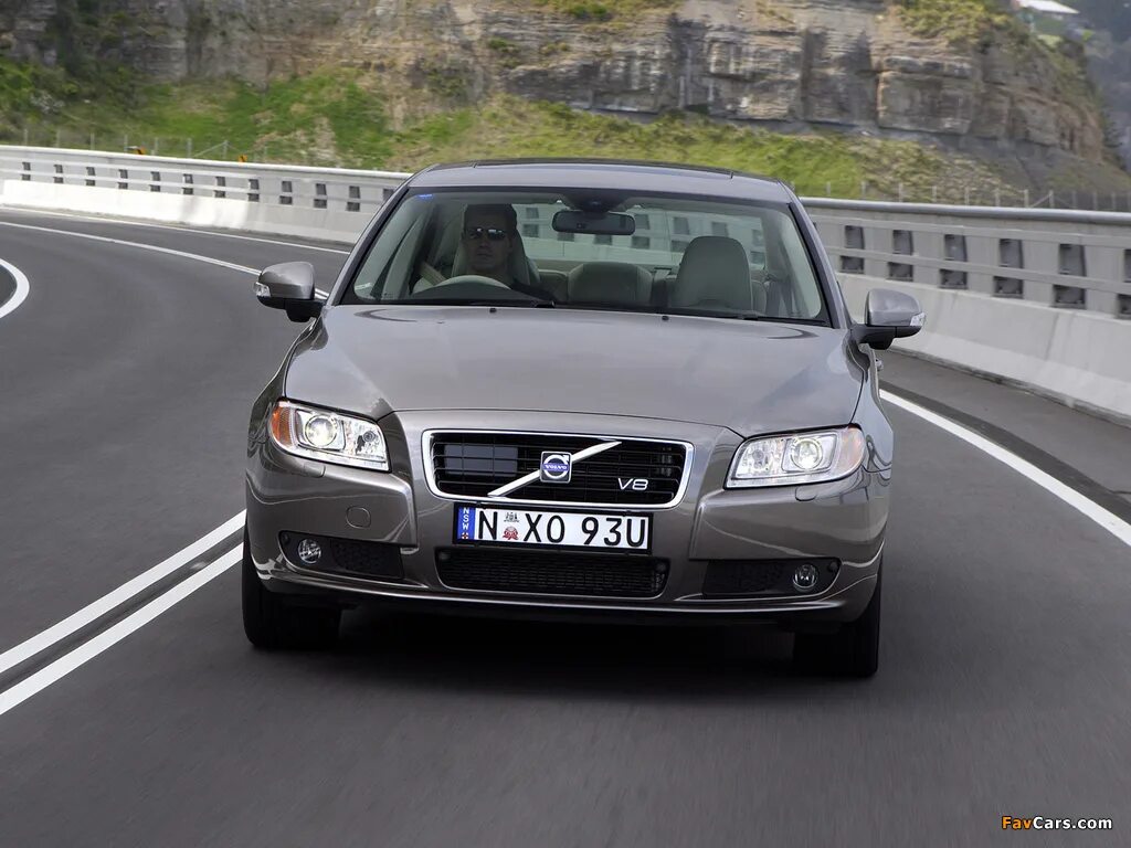 9 1024 8. Volvo s80 II 4.4 v8. S80 v8. Вольво v80. Volvo s80 v8 Black.