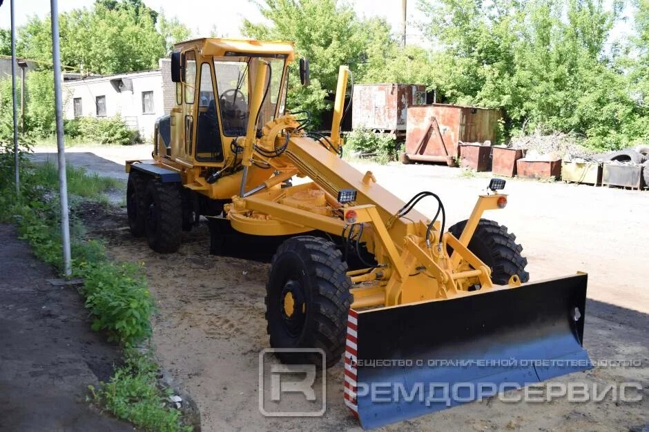 Автогрейдер Дормаш ДЗ-122б. Автогрейдер ДЗ-122. Грейдер Дормаш 122. Орловский грейдер ДЗ 122.