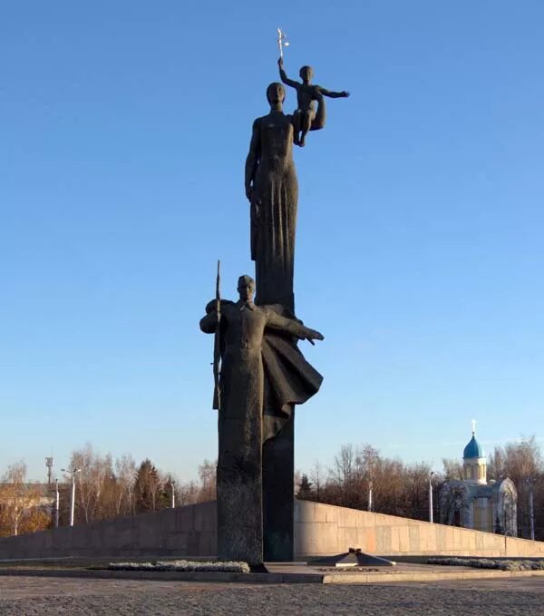 Монумент воинской славы пенза. Монумент трудовой славы пенза. Памятник проспект победы пенза. Монумент воинской славы пенза. Монумент воинской и трудовой славы пенза.