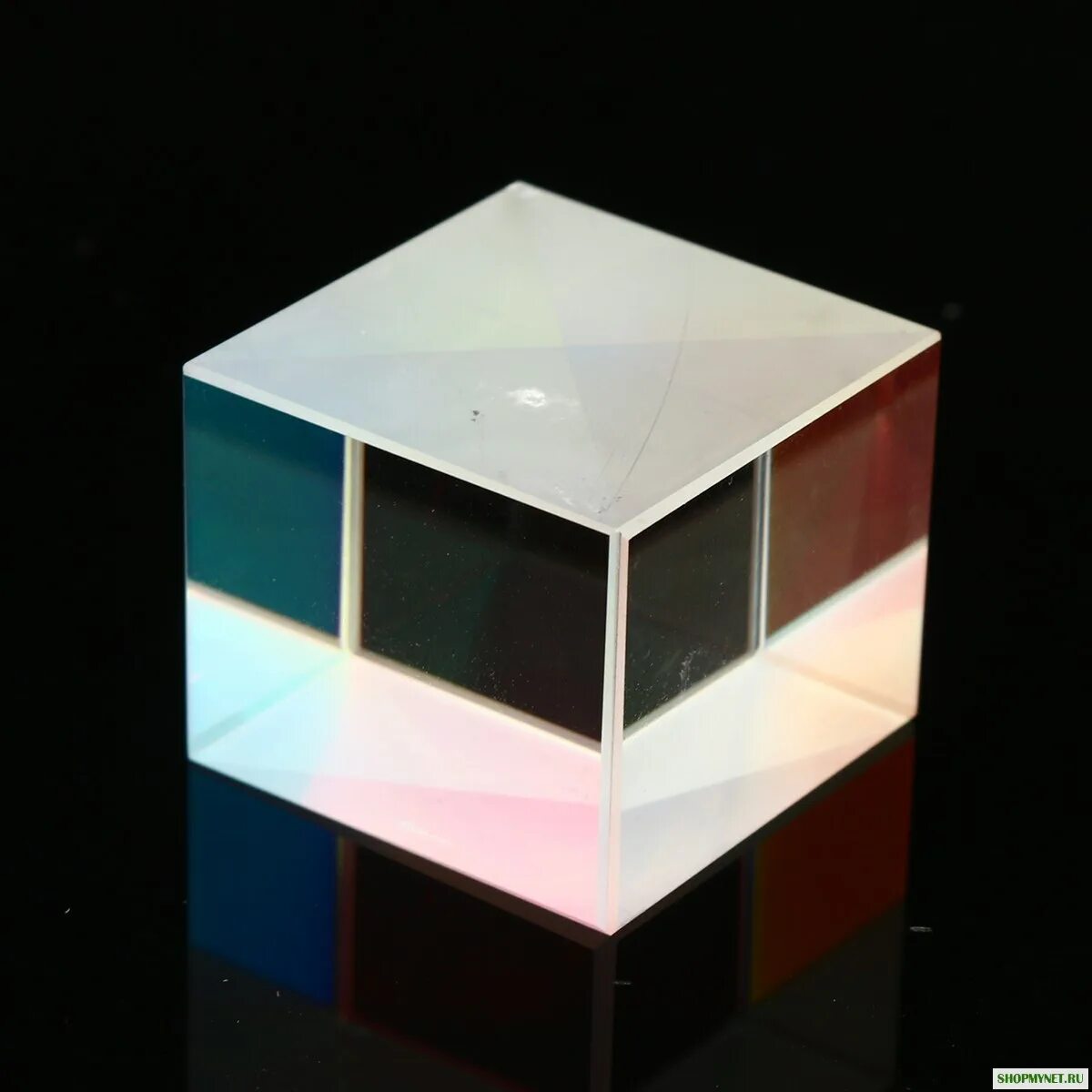 Стеклянный кубик. Два стеклянных кубика 1 и. Куб из стекла. Стеклянный куб. Два стеклянных кубика 1 и 2.