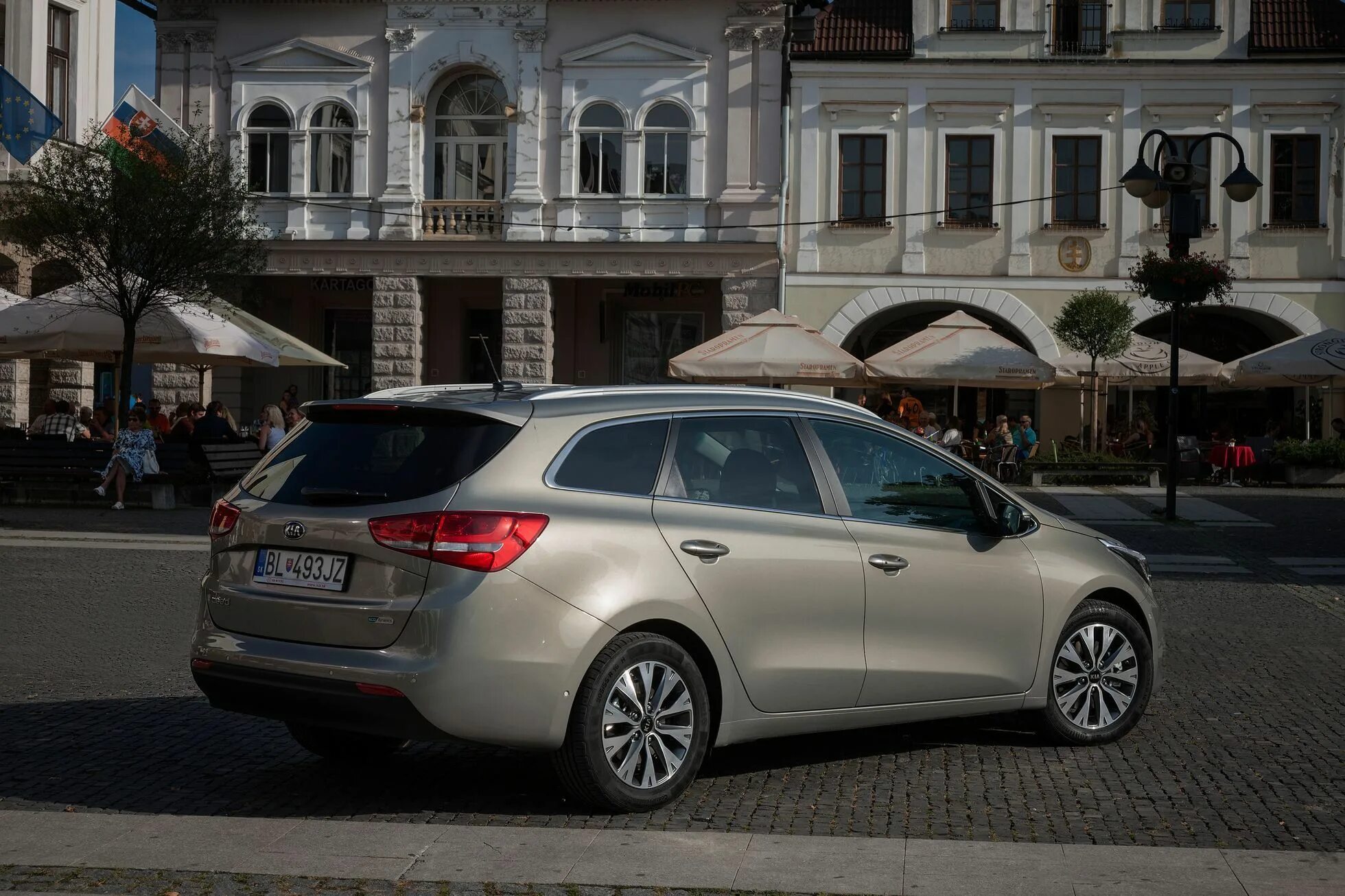 Сид универсал 2025. Kia ceed универсал св. kia ceed sw 2016. киа сид 2016 универсал sw. kia ceed sw 2015.