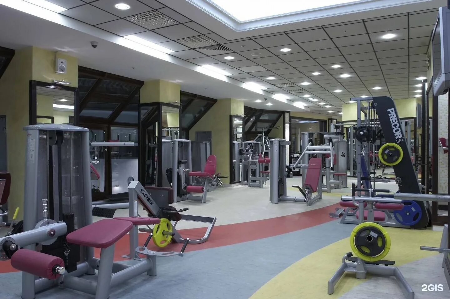 Онегин фитнес полянка. Фитнес клуб поляны. Спа 1389 красная поляна. Онегин фитнес. Тонус плюс.