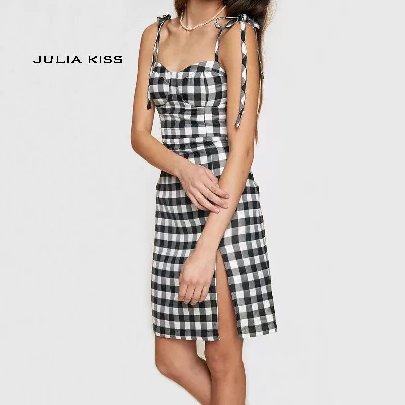 Платье в клетку на лямках. Платье сетка спицами. Сарафан черный в клетку. Розовое вязаное платье. Сарафан сетка крючком.