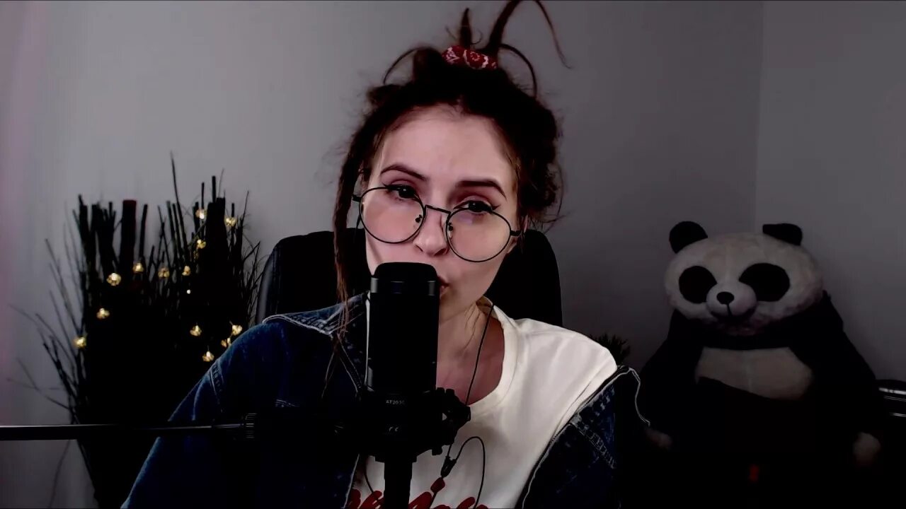 Асмр со страшными историями. Asmr расшифровка. Асмр со страшными историями. Анти асмр. Асмр со страшными историями.