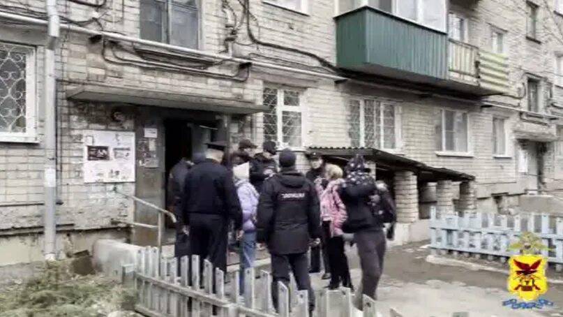 Вхождение полиции в жилые и иные помещения