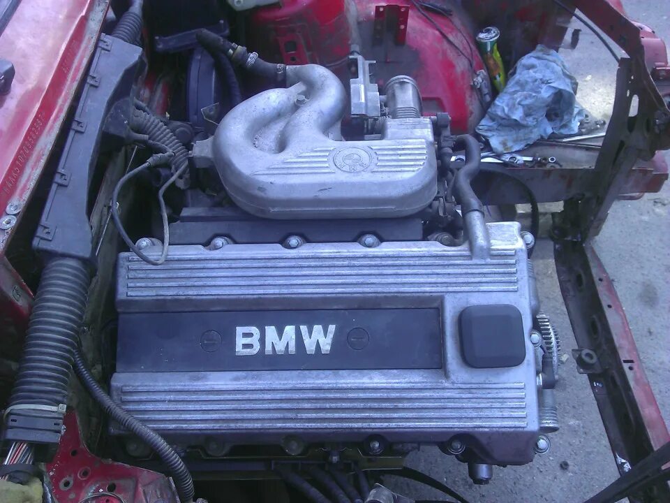 M 42 24. Мотор м42 БМВ е36. Мотор м42 1.8 БМВ. М40 двигатель БМВ. БМВ е36 1.8 м42.